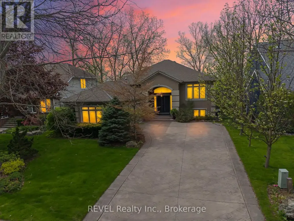 661 Clarence Street, Port Colborne (Sugarloaf)
